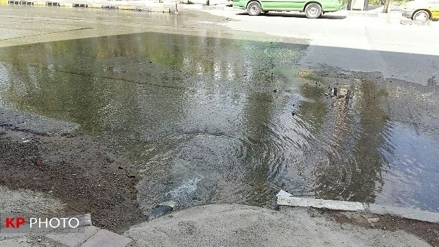 شهردار: آب خارج شده از ساختمان «مهاباد مال» متعلق به قنات نیست