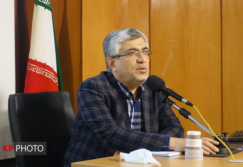 انتقاد ازهاری از کوتاهی بانک های کردستان در پرداخت تسهیلات حوزه اشتغال