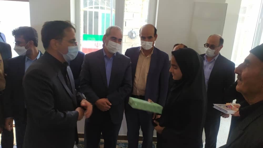 واگذاری ۲۲ واحد مسکونی به مددجویان کمیته امداد هلیلان