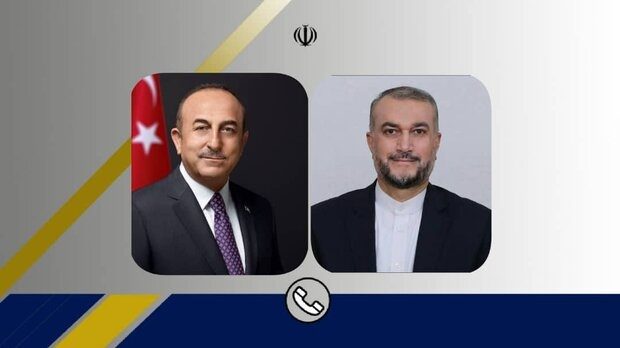 Iran, Turkey FMs stress on cooperation in a phone call on Wednesday