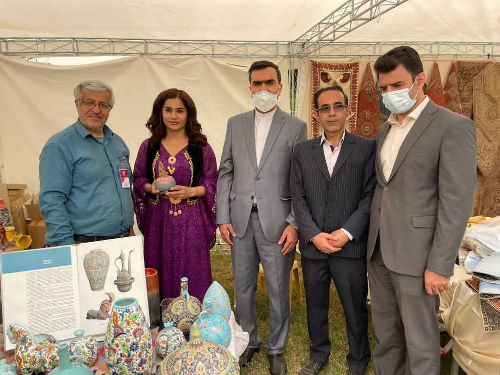 یه‌که‌مین پێشانگای نێوده‌وڵه‌تی پیشه‌سازیی ده‌ستیی هه‌ڵه‌بجه‌ به‌ ئاماده‌بوونی سه‌رکونسوڵی کۆماری ئیسلامی ئێران کرایەوە/وێنە