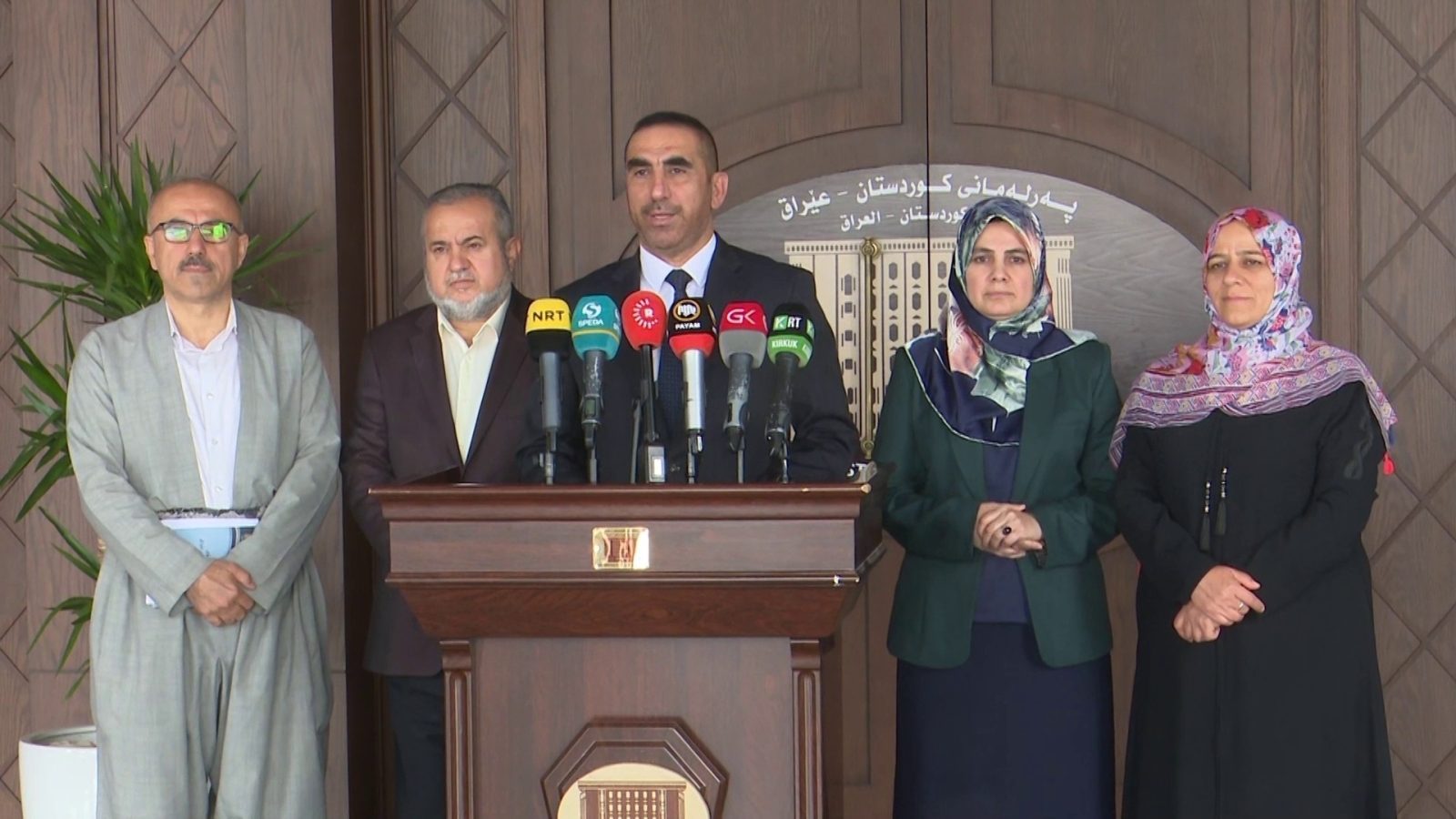 پێویسته‌ نەوتی هەرێم لەدەستی شەخس و تاقم دەربهێندرێت