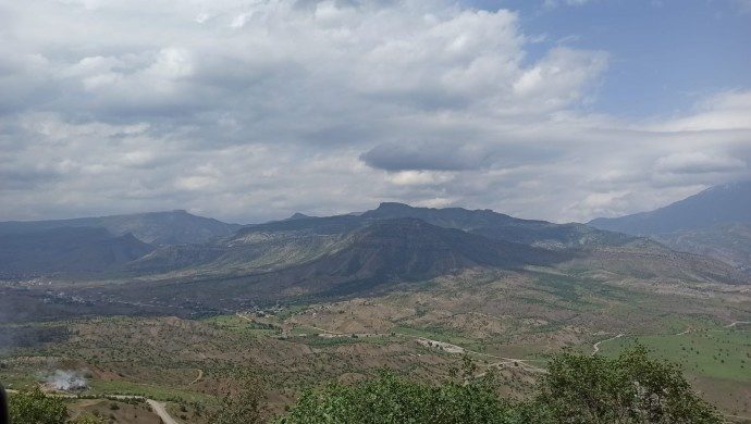 حفر خندق و نصب سیم خاردار در خط مرزی کردستان عراق و ترکیه