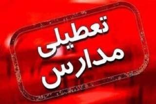 گرد و غبار عراق وبال گردن دانش آموزان کردستان/ مدارس سه شنبه هم تعطیل شد