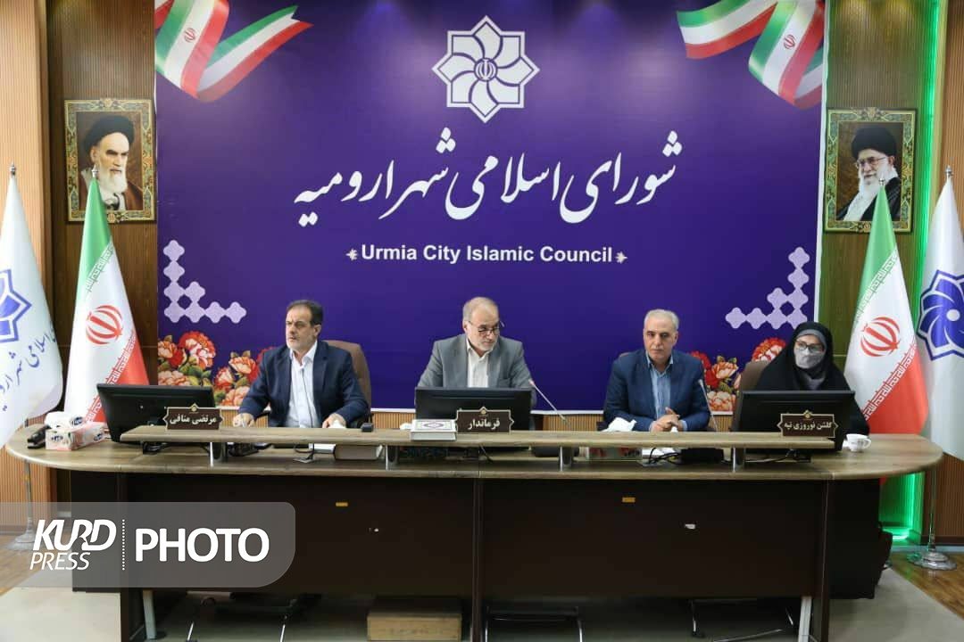عاقبت شورای شهر ارومیه سر و سامان گرفت!