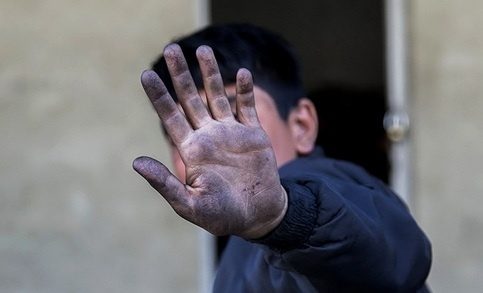 با بهره کشی اقتصادی از کودکان کار برخورد می شود
