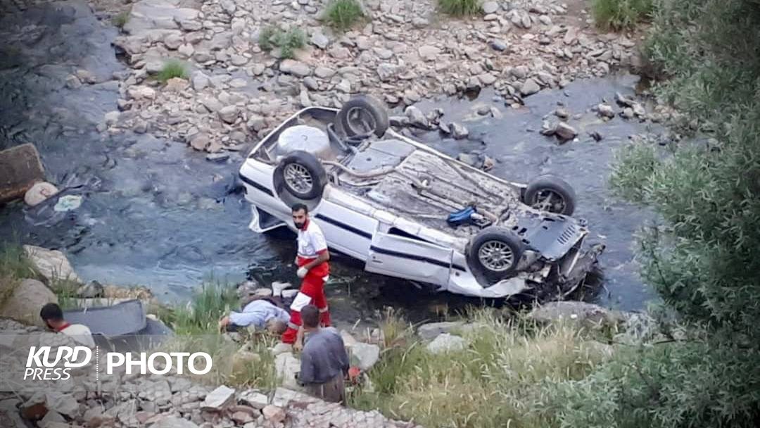 دوباره محور مهاباد به سردشت حادثه آفرید/ سقوط خودرو به دره با یک کشته!