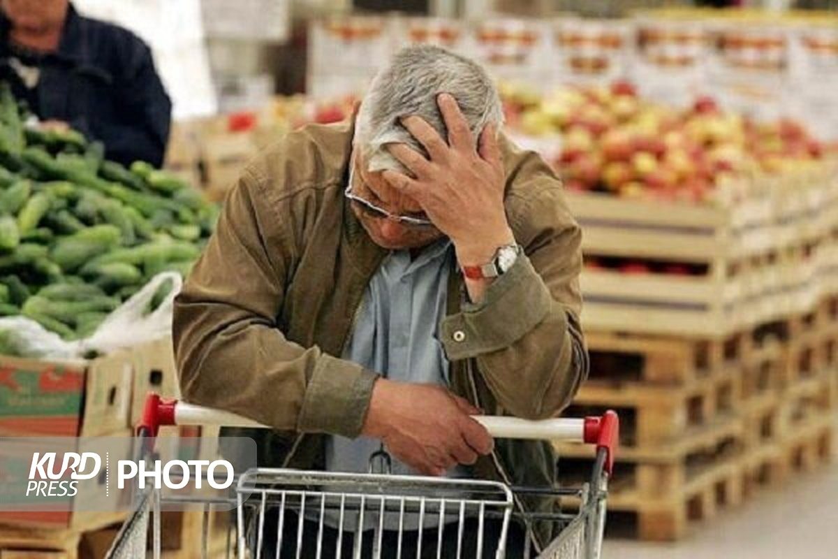 نماینده ارومیه: مردم زیر فشار تورم و گرانی ها چکار کنند؟!