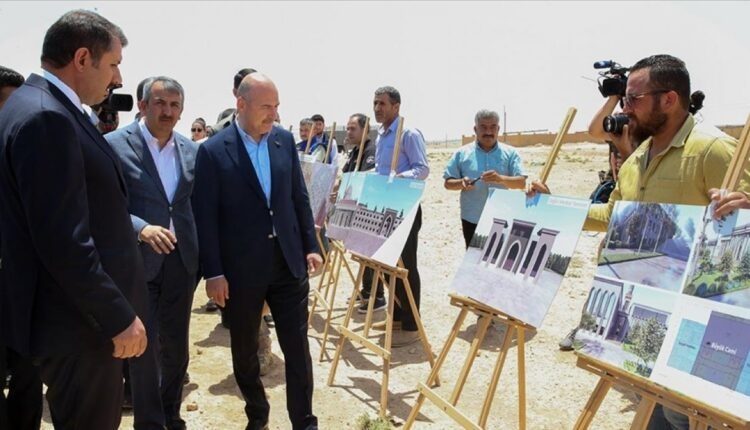 بازدید وزیر کشور ترکیه از گری‌سپی