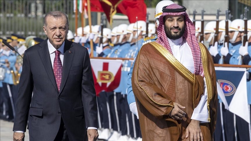 ولیعهد عربستان با استقبال رسمی اردوغان وارد آنکارا شد