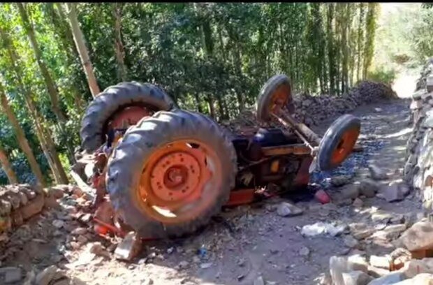 واژگونی تراکتور در سروآباد جان سه نفر را گرفت