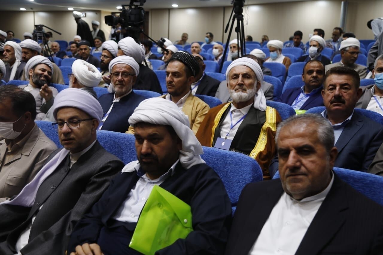کۆنفرانسی ناوچەیی یەکگرتووی ئیسلامی لە سنە دەستی پێکرد
