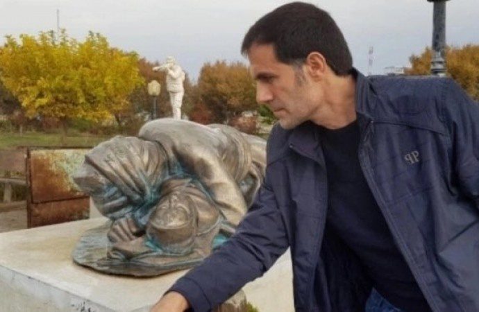 یک فایل صوتی از مکالمه محمد زکی چلبی و کارمند میت منتشر شد که در آن میت زکی را تهدید می کند