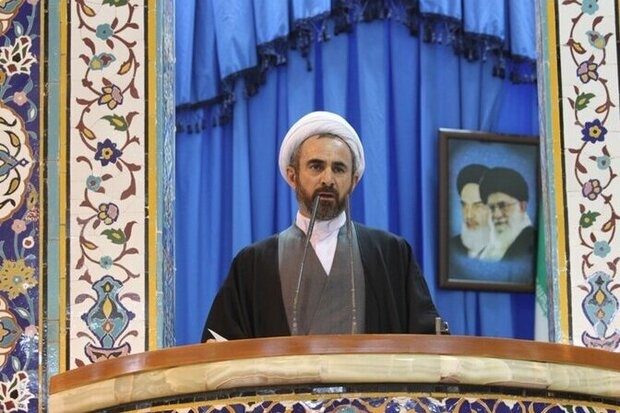 امام جمعه ایلام: هشدار رهبری به ترکیه در مورد شمال سوریه پیام مهمی داشت