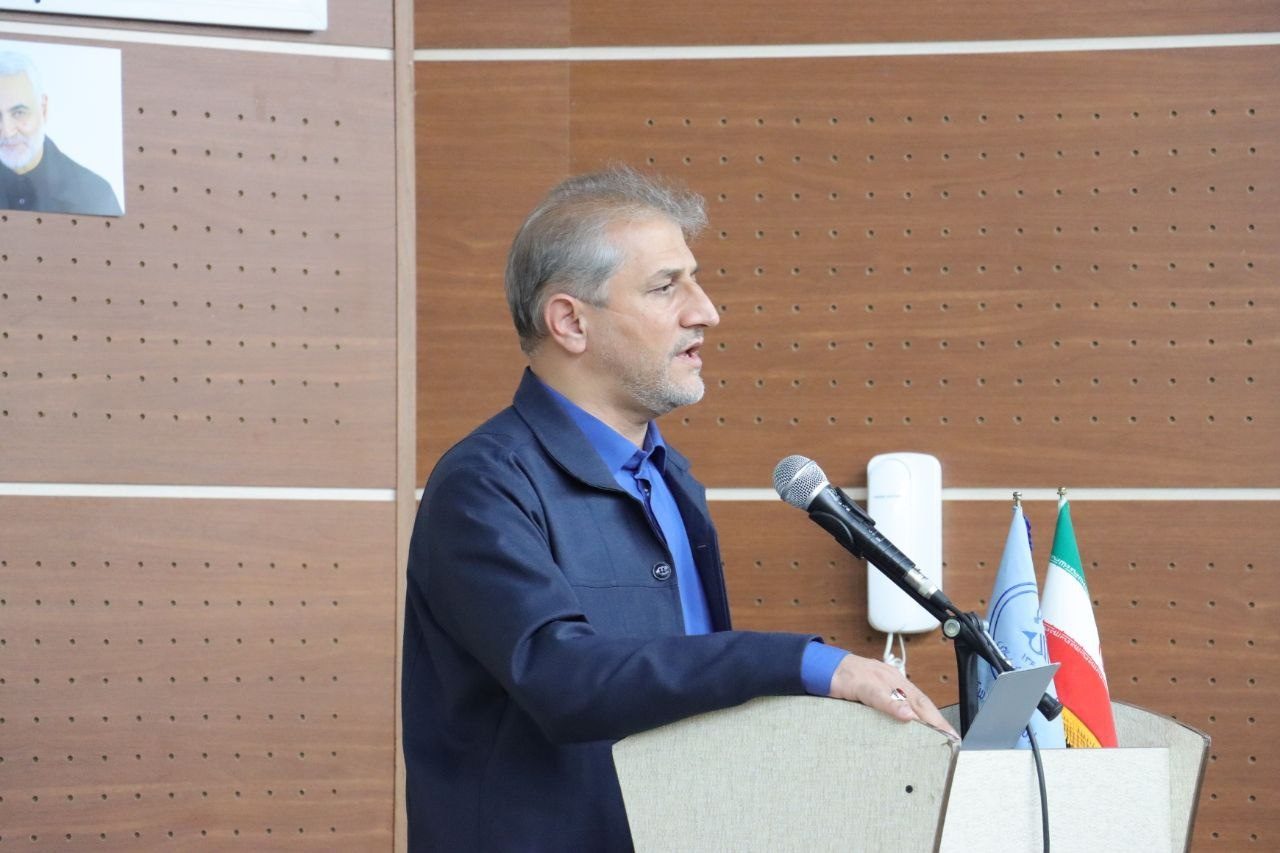 نباید فعالیت هیچ سرمایه گذاری به دلیل بدهی متوقف شود