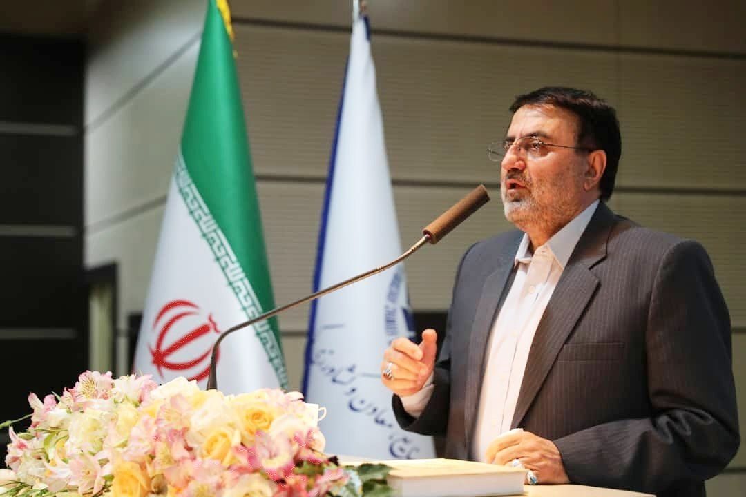 توزیع صنایع در کشور  باید عادلانه باشد