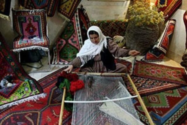 نقش زنان در توسعه صنعت گردشگری روستایی/ لیلا ملک