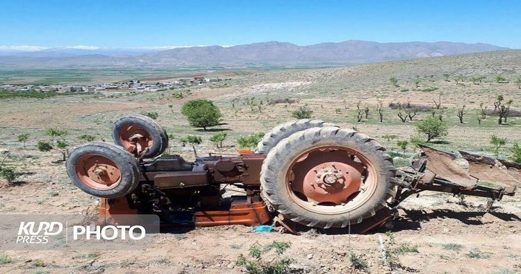واژگونی تراکتور در مهاباد دوباره حادثه آفرید