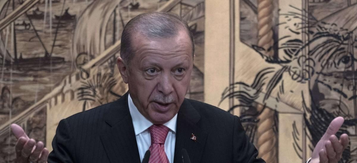 Turkey's Erdogan reiterates plans for military offensive into Syria