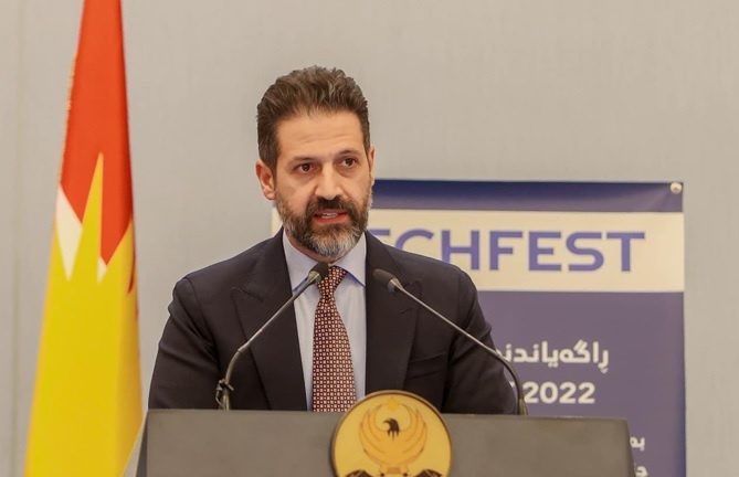 قوباد تاڵەبانی: نەوت و گاز سامانی هەمیشەیی نین و ناکرێت لە درێژماوەدا پشتی پێ ببەستین