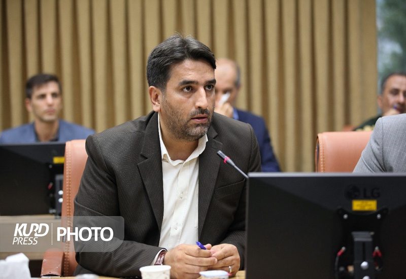 قبرستان‌های قدیمی سنندج به فضاهای فرهنگی تبدیل می‌شود