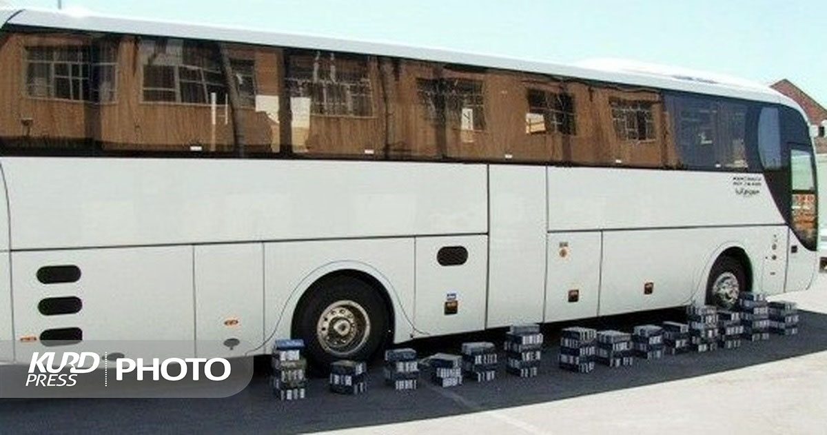 توقیف اتوبوس مشکوک در مهاباد