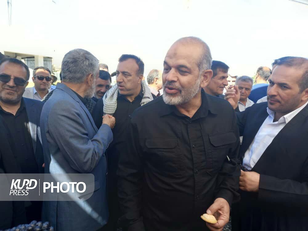 حضور اهل سنت در راهپیمایی اربعین مهر باطلی بر تفرقه افکنی است