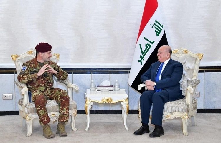 Iraqi FM meets with commander of NATO mission in Iraq for security talks