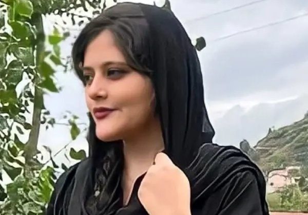 وکیل خانواده امینی: نظریه پزشکی قانونی را در صورت تأیید پزشک معتمدمان می‌پذیریم