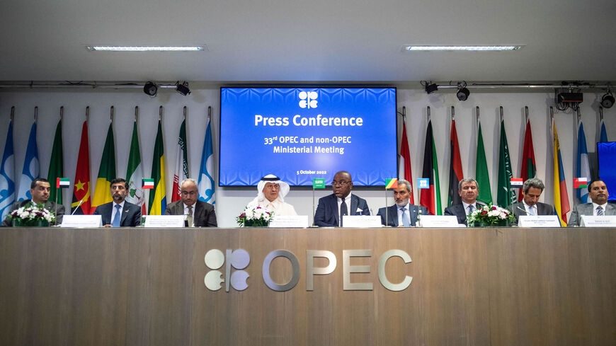 Iraq's commitment to OPEC oil reduction won't affect exports / Hassan Al-Saeed