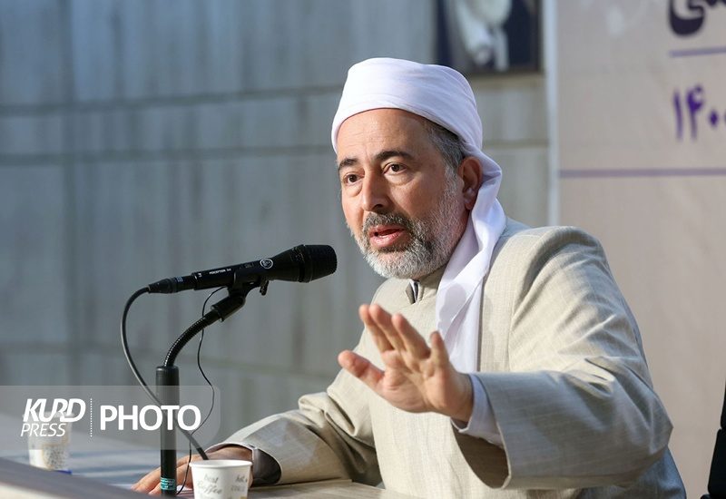 دیدار نماینده ویژه رئیس جمهور با خانواده مهسا امینی