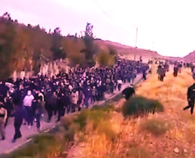 کشته شدن ۱۱ نفر در مهاباد/مسئولان  صورت مسئله را پاک می‌کنند