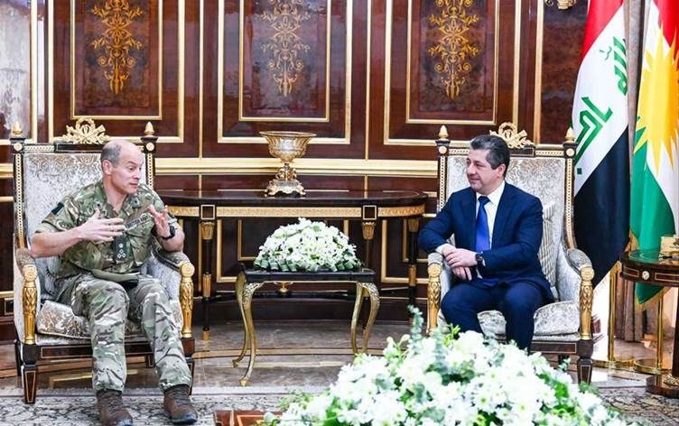 مسرور بارزانی بر تقویت اتحاد قوای پیشمرگه تاکید کرد