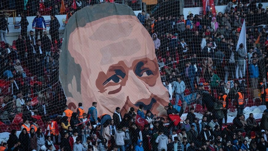 Turkey’s economic growth loses steam as elections near / Mustafa Sonmez