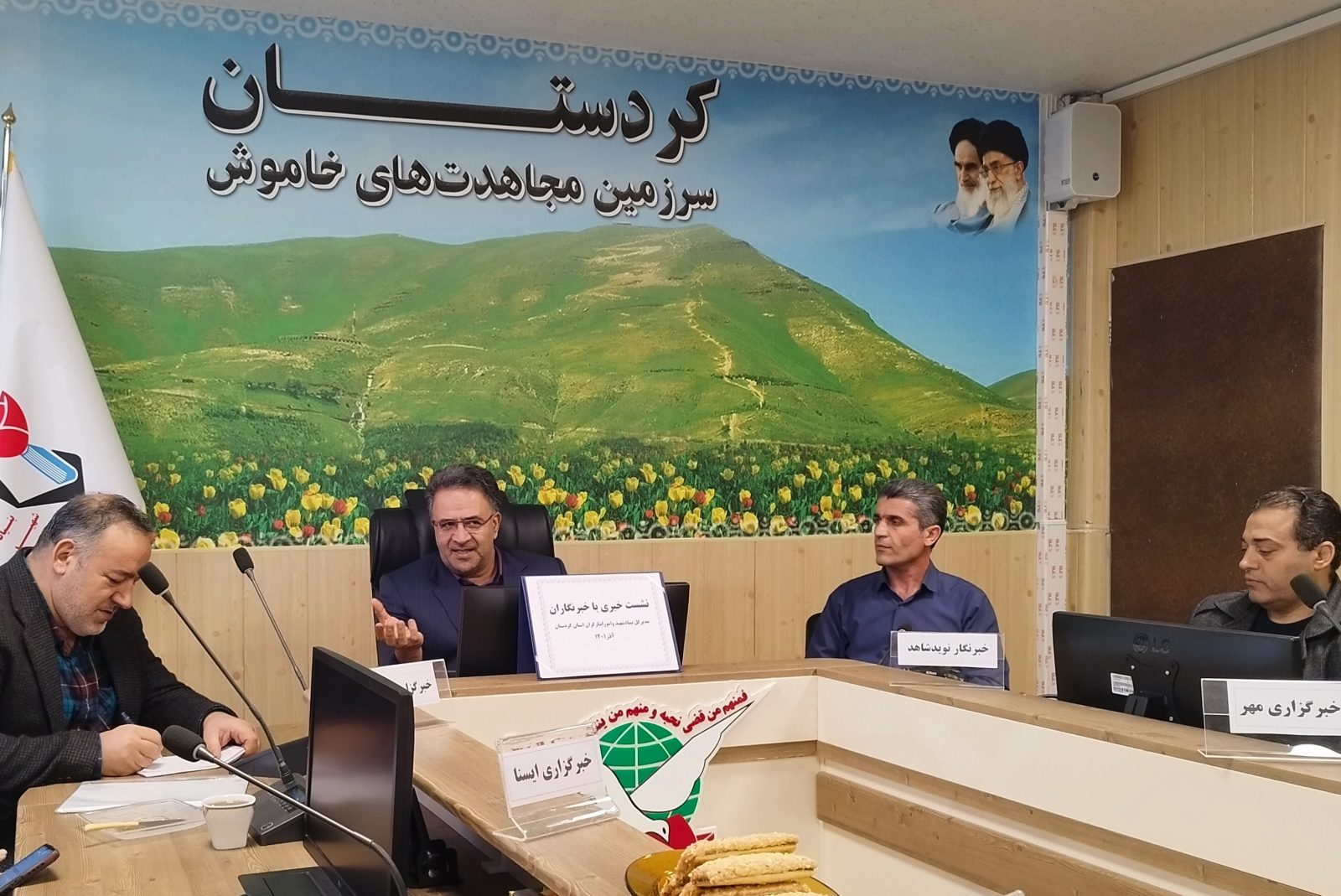 بیکاری ۶ هزار فرزند جامعه ایثارگری در کردستان/کمتر از 5 درصد جامعه ایثارگری استخدام شده اند