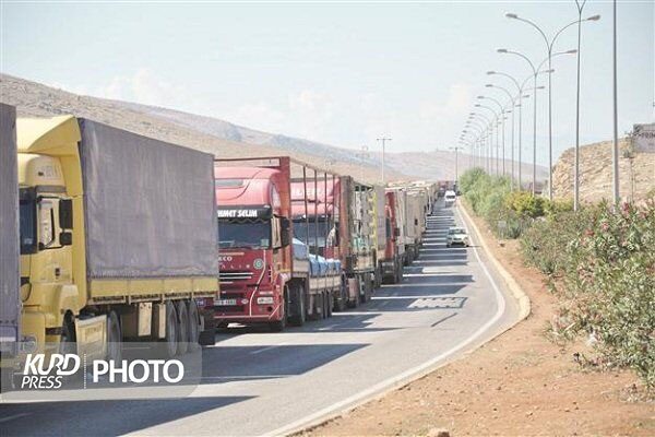 رشد ۱۴ درصدی کامیون خروجی از پایانه های مرزی آذربایجان غربی
