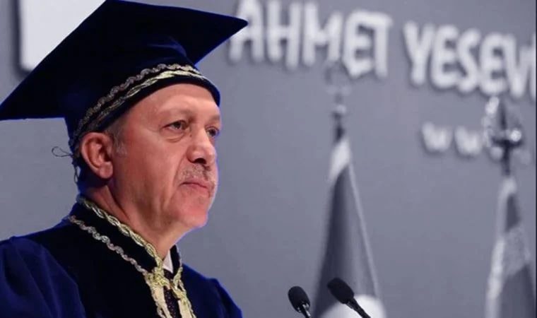 تا زمانی که اردوغان مدارک تحصیلی خود را به دادگاه ارائه نکند، تمام اقدامات او غیر قانونی است