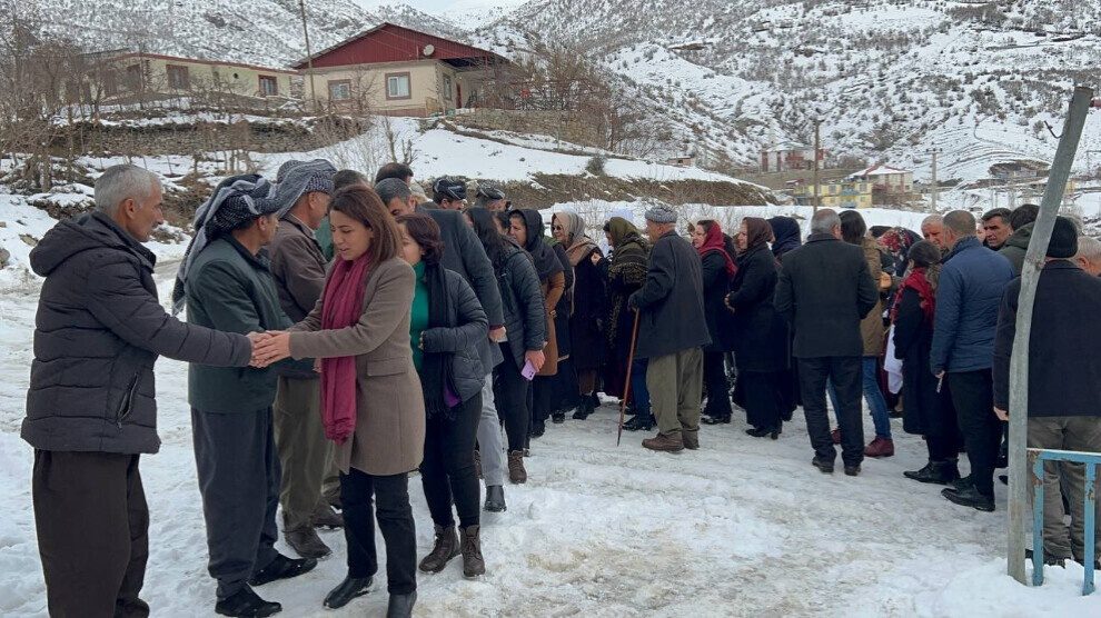 حضور نمایندگان HDP در مراسم ترحیم یک عضو کشته شده PKK در شرناخ