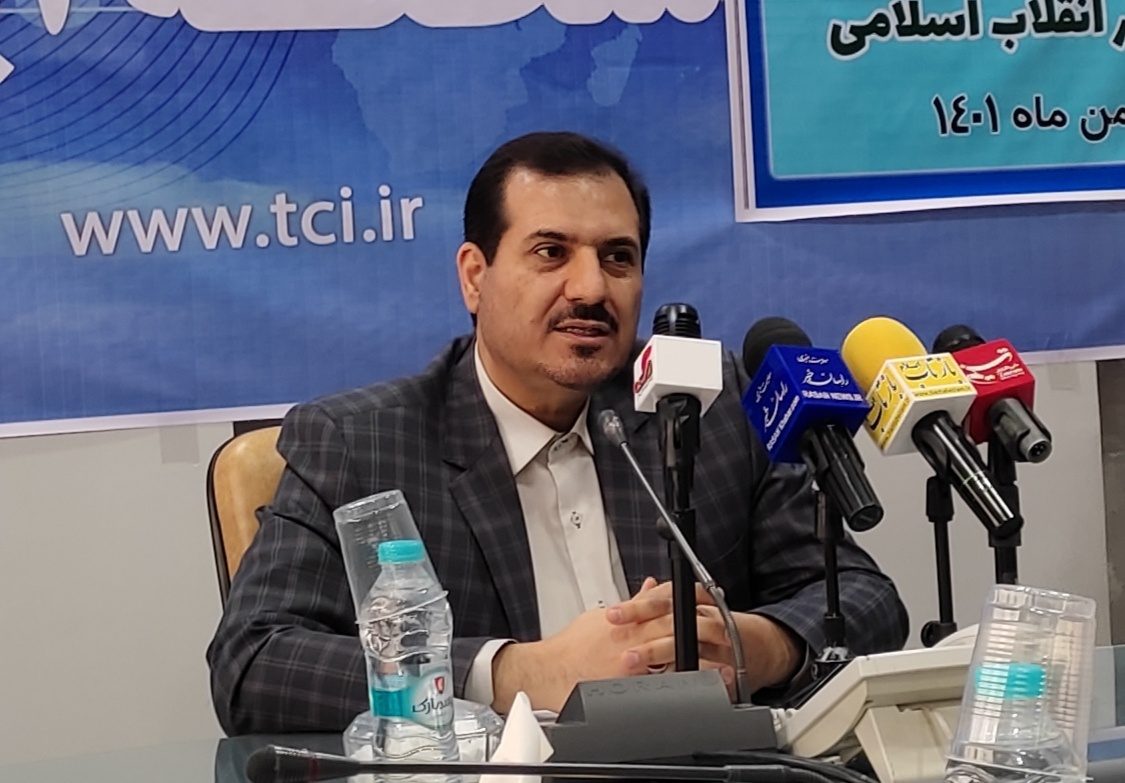 افتتاح ۱۱ گروه پروژه مخابرات ایلام در دهه فجر / تشعشع سایتهای موبایل بی‌خطر است