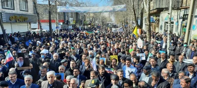 راهپیمایی  مردم کرمانشاه در آیین 22 بهمن ماه