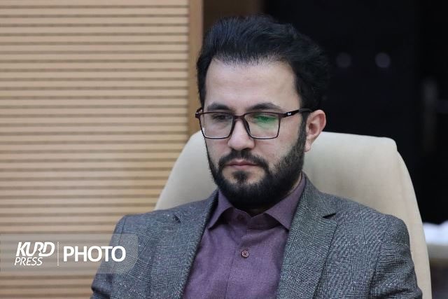 عضو شورای شهر ارومیه: از تصویب بودجه بادکنکی خودداری کنیم