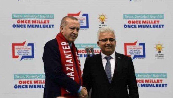شهردار AKP به دلیل همکاری در پروژه های ساختمان های تخریب شده بازداشت شد