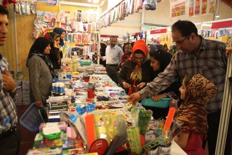 نمایشگاه بهاره عرضه مستقیم کالا در سنندج برپا شد