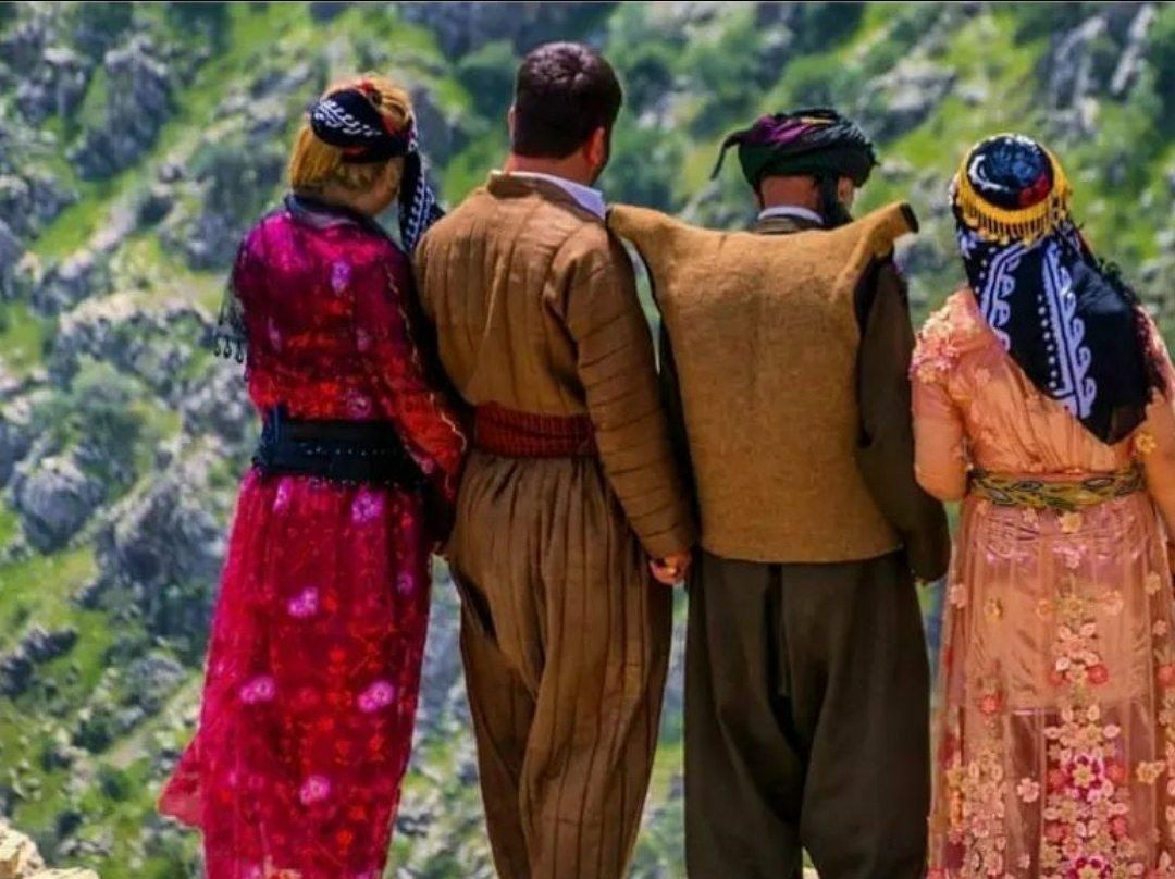 لباس کُردی؛ آوایی از دل فرهنگ حیرت انگیز مردمان کُرد