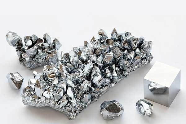 استاندار: مقدمات سرمایه گذاری ذخایر تیتانیوم در آذربایجان غربی فراهم شد