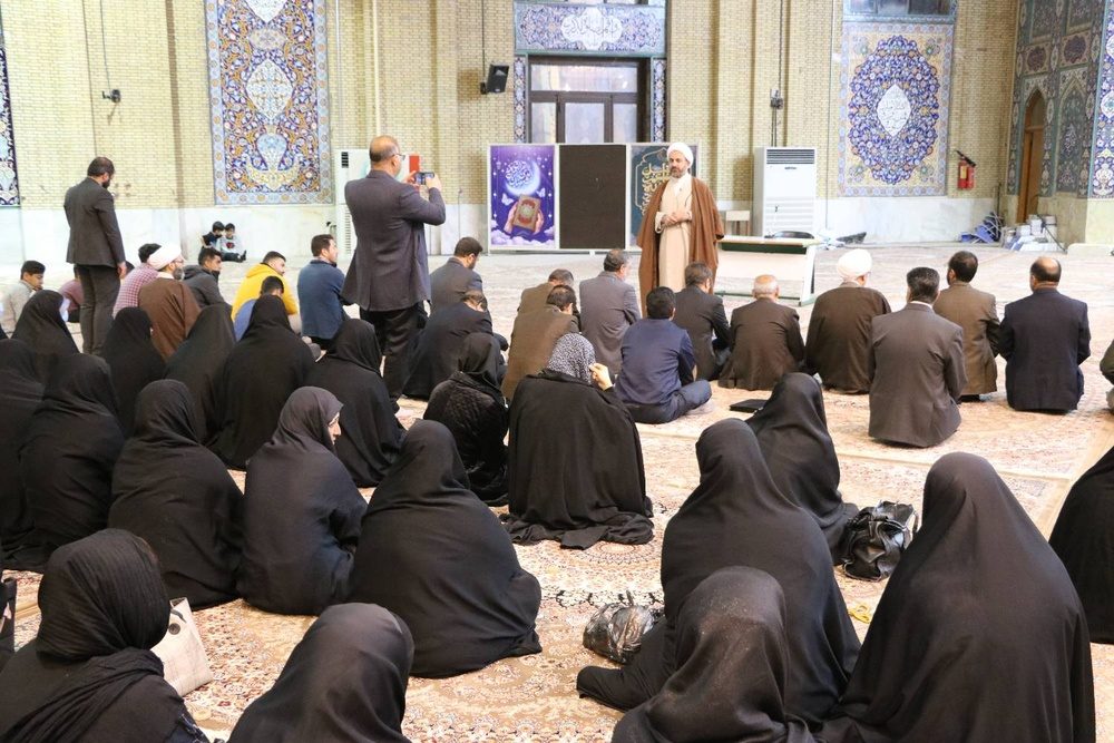 ماه رمضان فرصت ارزشمندی برای انفاق و نیکوکاری است