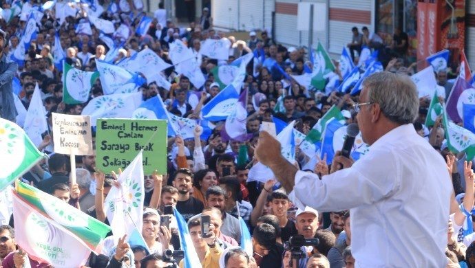 هدف از مبارزه انتخاباتی HDP یافتن راه حل برای مسئله کرد است