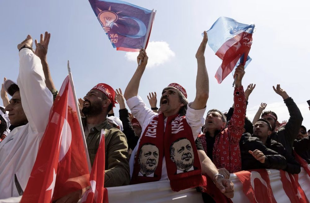 اردوغان برای ماندن در قدرت عقب نشینی نمی کند