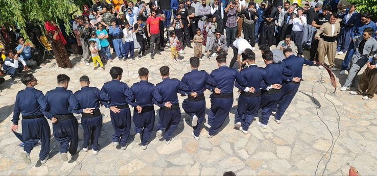استقبال گسترده گردشگران از جشنواره غذاهای گیاهی در روانسر