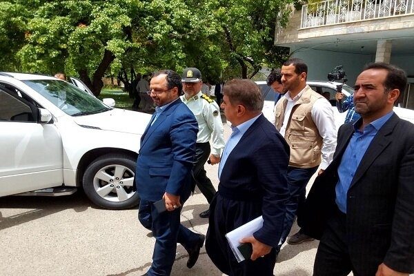 وزیر اقتصاد و دارایی وارد بوکان شد
